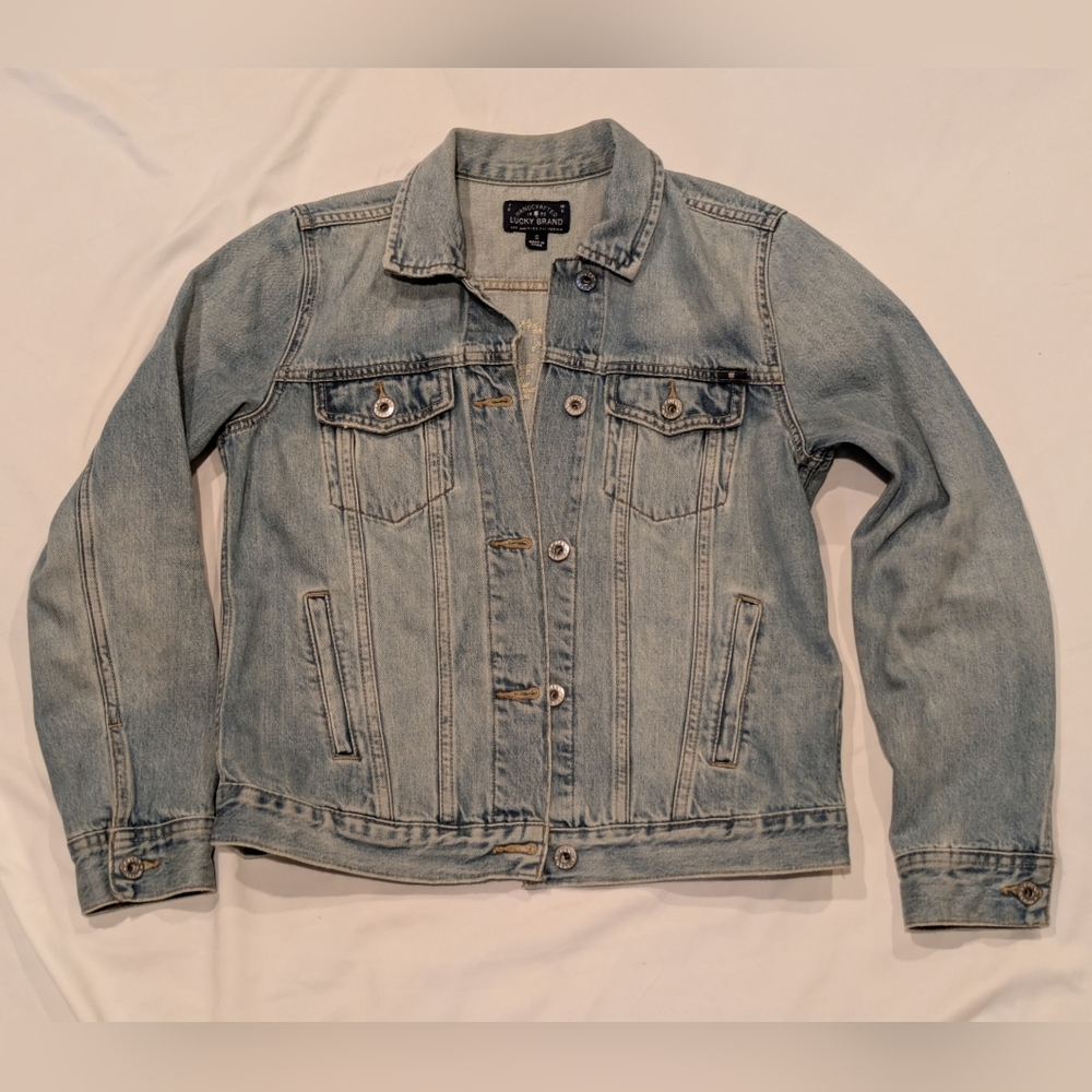 Lucky Brand Women's Embroidered Light Wash Classic Denim Jean Jacket Size Small